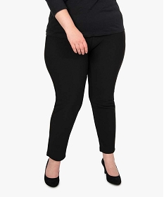 pantalon femme grande taille carotte texture a taille elastiquee noir pantalons1789101_1