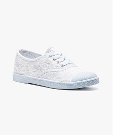 baskets basses a lacets motif dentelle blanc baskets et tennis2656301_2