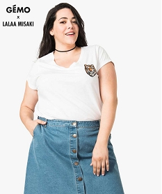 GEMO Tee-shirt losse col V avec écusson tigre - Gémo x Lalaa Misaki Blanc