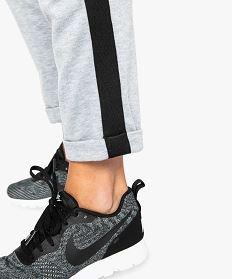 Gemo vetements pantalon de jogging femme coupe carotte avec bandes  laterales gris pantalons femme | GÉMO
