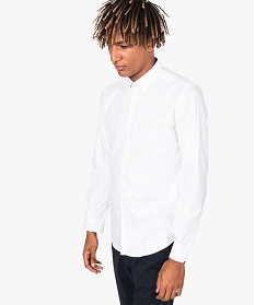 chemise homme coupe slim avec fines rayures blanc chemise manches longues7406101_1
