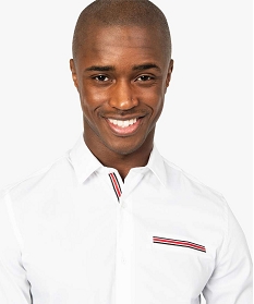 chemise homme coupe slim avec detail raye blanc chemise manches longues7616901_2