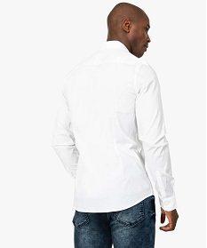 chemise homme coupe slim avec detail raye blanc chemise manches longues7616901_3