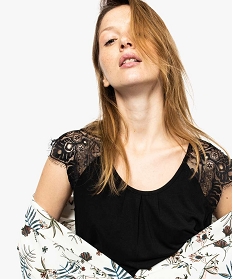 tee-shirt femme en viscose avec epaules en dentelle noir t-shirts manches courtes7681301_1