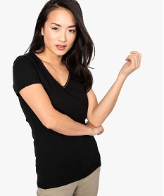 tee-shirt femme stretch col v finition dentelee surpiquee noir t-shirts manches courtes7681601_1