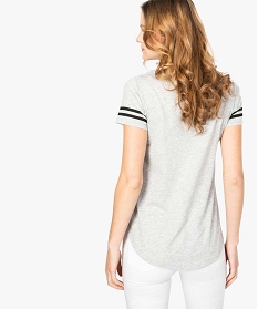 tee-shirt femme imprime coupe loose et dos long gris t-shirts manches courtes7686101_3