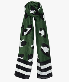 foulard femme a motif animalier et rayures vert9001101_1