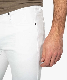 jean homme blanc straight avec du coton bio blanc jeans9460901_2
