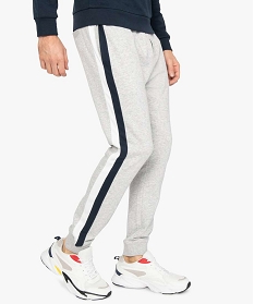pantalon de jogging homme avec bandes bicolores sur les cotes gris pantalons9474901_1