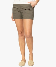 short femme uni avec poches surpiquees vert shorts9496601_1