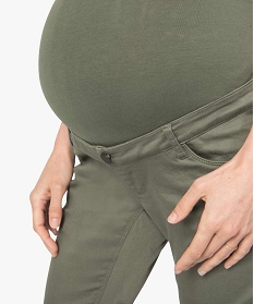 jean de grossesse coupe slim avec bandeau elastique vert9510001_2