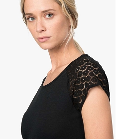 tee-shirt femme a manches dentelle contenant du coton bio noir9547601_2