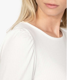 tee-shirt femme cotele avec fronces aux epaules beige t-shirts manches courtes9930701_2