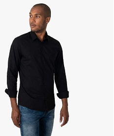 chemise homme unie coupe slim en coton stretch noir chemise manches longuesA099001_1