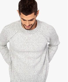 pull homme a col rond contenant du polyester recycle beigeA107901_2