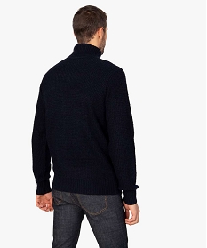 pull homme a col roule contenant du polyester recycle bleu pullsA108201_3