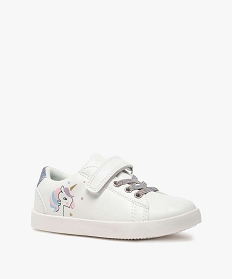 baskets fille unies avec licorne imprimee sur le cote blancA517201_2