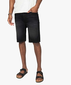 bermuda homme en jean stretch effet delave noir shorts en jeanA622201_1