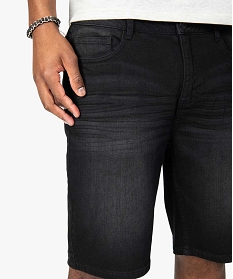 bermuda homme en jean stretch effet delave noir shorts en jeanA622201_2