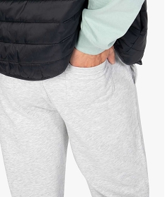 pantalon de jogging homme contenant du coton bio grisA631801_2