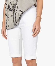 bermuda slim en coton extensible femme blanc vif shortsA648801_2