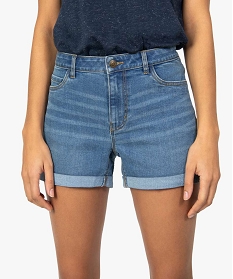 short femme en jean avec revers cousus gris shortsA650301_2