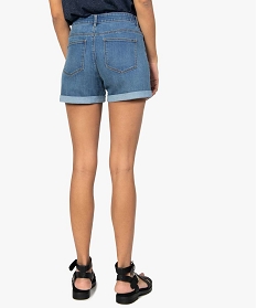 short femme en jean avec revers cousus gris shortsA650301_3