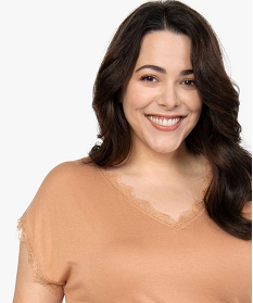 tee-shirt femme grande taille sans manches avec finitions dentelle orange t-shirts manches courtesA686401_2
