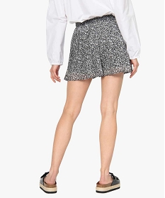 short femme plisse avec ceinture elastiquee imprime shortsA932501_3