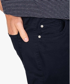 pantalon homme straight uni en coton stretch bleu pantalons de costumeB350101_2