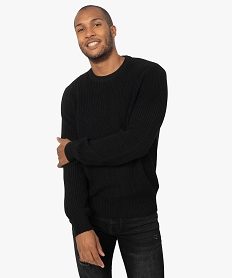 pull homme en grosse maille a col rond noir pullsB361101_1