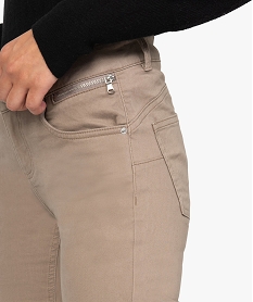 pantalon femme coupe slim effet push-up brun pantalonsB380901_2