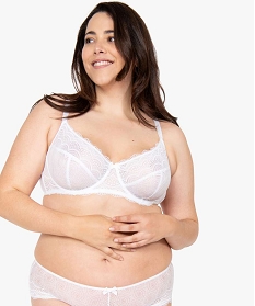 GEMO Soutien-gorge emboitant à armatures en dentelle grande taille blanc vif