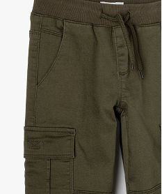 pantalon multipoches en matiere resistante garcon vert pantalonsB507001_2