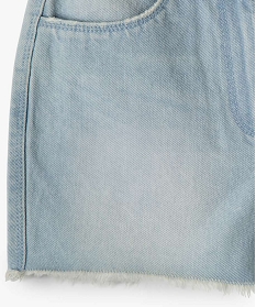 Fille en sales short ultra court