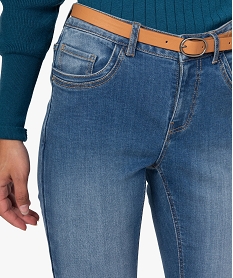 jean femme regular taille normale delave avec ceinture grisB596401_2