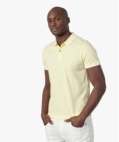 polo a manches courtes et finitions contrastantes homme jaune polosC116501_1