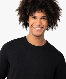 pull homme a col rond en coton noir pullsC118301_2