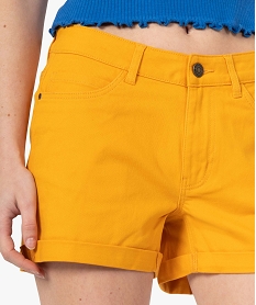 short femme facon denim avec revers cousus jaune shortsC130401_2