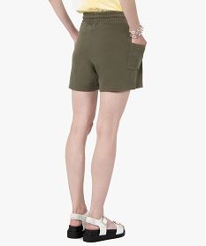 short femme en maille avec ceinture elastiquee vert shortsC131401_3