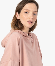 sweat femme a capuche coupe large et courte roseC134601_2