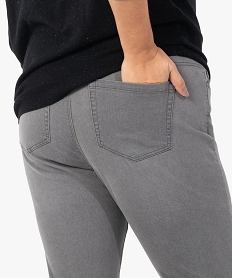 jean femme grande taille extensible coupe slim gris pantalons et jeansC135101_2