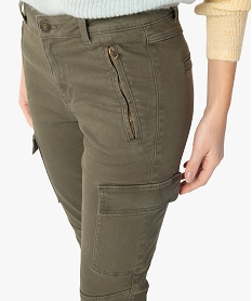 pantalon femme avec poches a rabat sur les cuisses vert pantalonsC138601_2