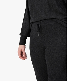 pantalon femme grande taille en maille souple avec large ceinture gris leggings et jeggingsC162701_2