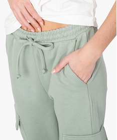 pantalon de jogging femme avec poches a rabat vert pantalonsC163601_2