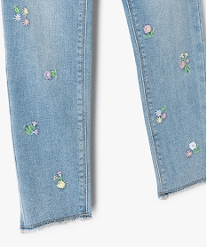 jean fille coupe skinny a fleurs brodees bleuC319401_3