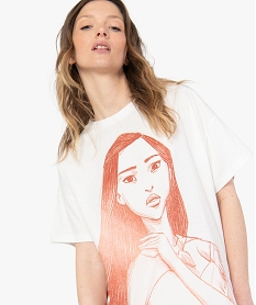 tee shirt femme oversize avec motif pocahontas disney beige t