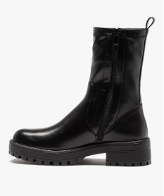 boots femme unies a talon plat et semelle crantee noirC752601_3