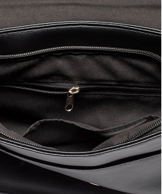 sac femme forme besace avec petits clous sur le rabat noir sacs bandouliereC820501_3