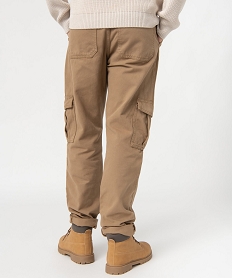 jean homme avec poches a rabat sur les cuisses beige pantalons de costumeC831701_3